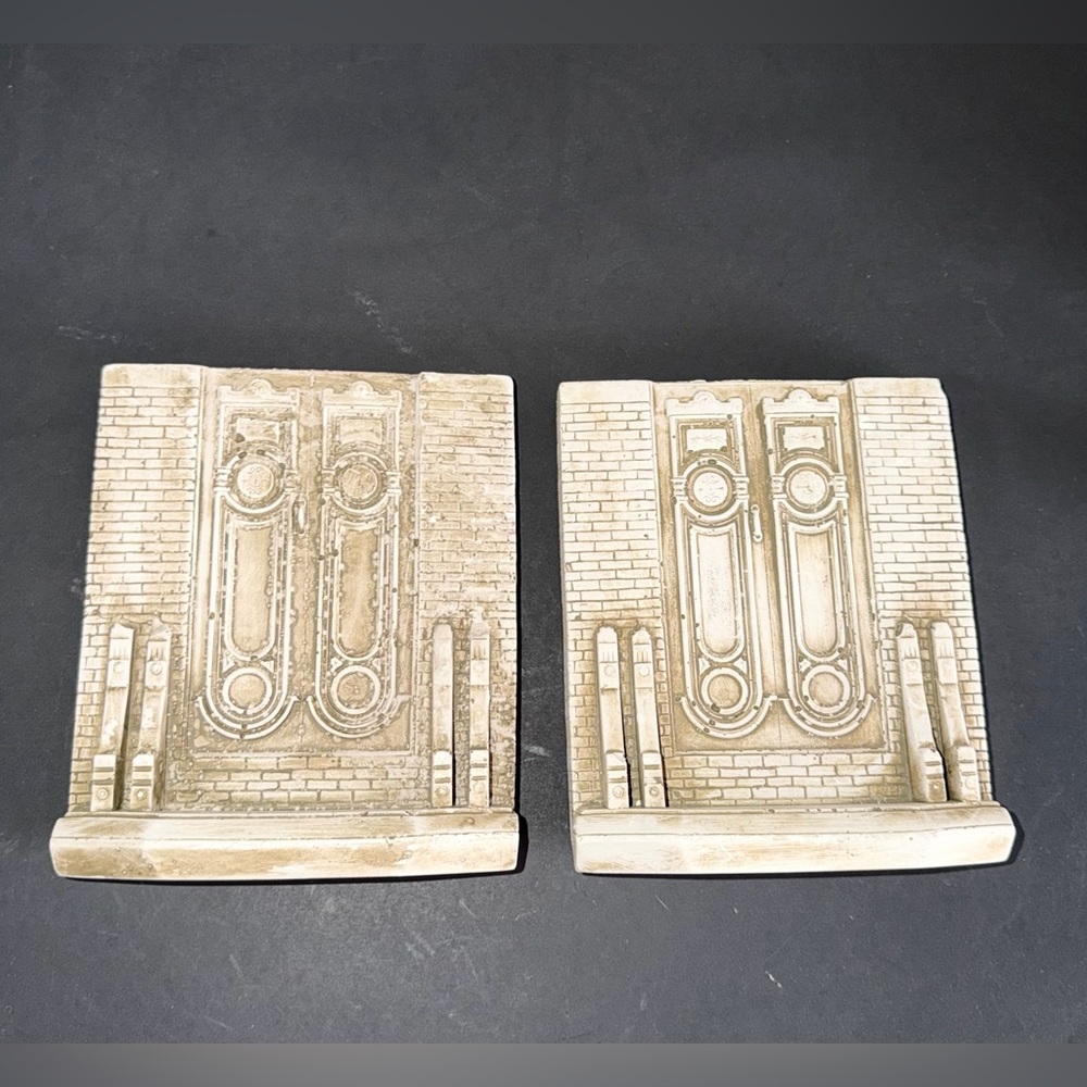 Vintage‎ 1998 Bookends Side of Building Stone SF Imports Inc. 6”x7”x2.25” GUC